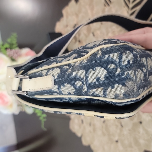 Authentic Dior crossbody bag - Picture 6 of 14